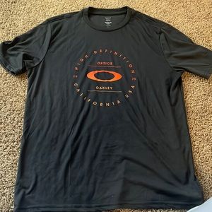 Oakley men’s t-shirt